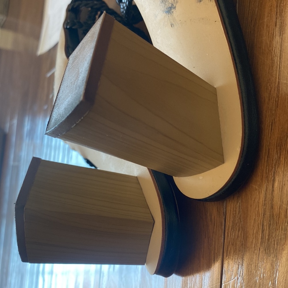 Heels - Picture 7 of 8